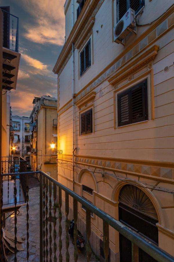 Cortile Del Greco Apartments ปาแลร์โม ภายนอก รูปภาพ