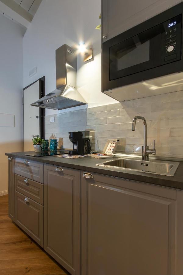 Cortile Del Greco Apartments ปาแลร์โม ภายนอก รูปภาพ