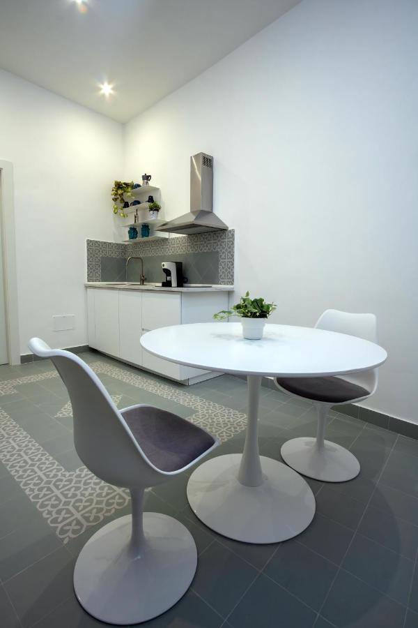 Cortile Del Greco Apartments ปาแลร์โม ภายนอก รูปภาพ