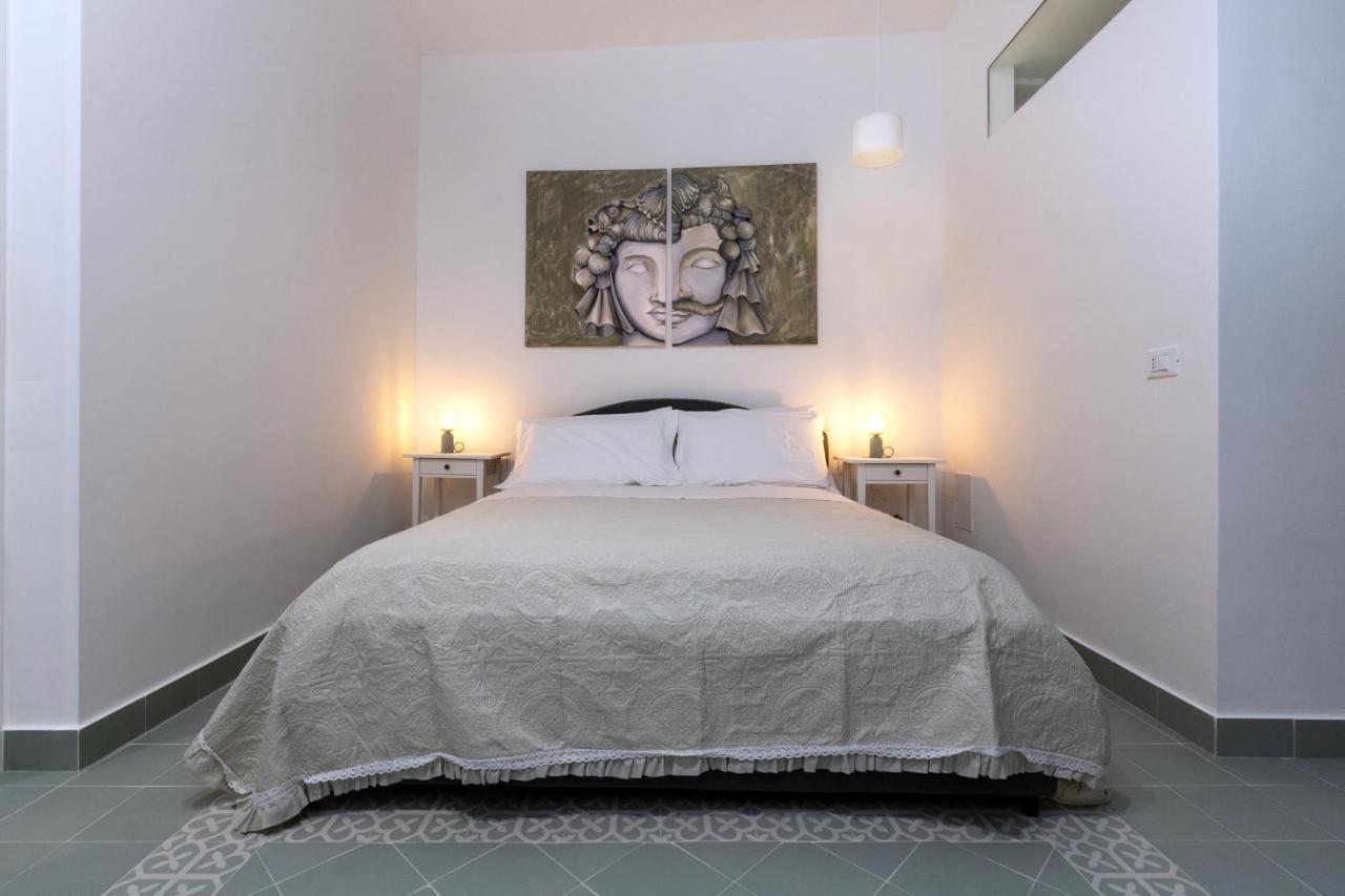 Cortile Del Greco Apartments ปาแลร์โม ภายนอก รูปภาพ